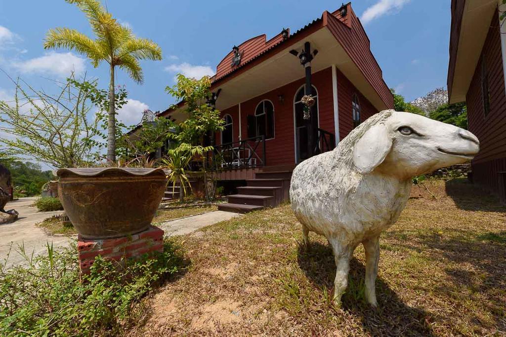 Cowboy Farm Resort Pattaya Ban Huai Yai Εξωτερικό φωτογραφία